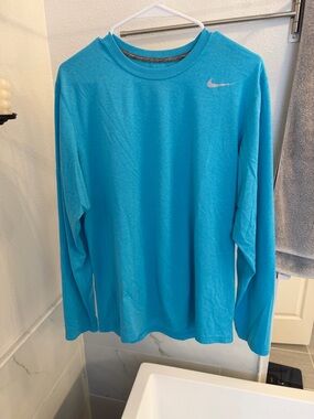 Nike Men’s Long Sleeve Performance Tee - Turquoise